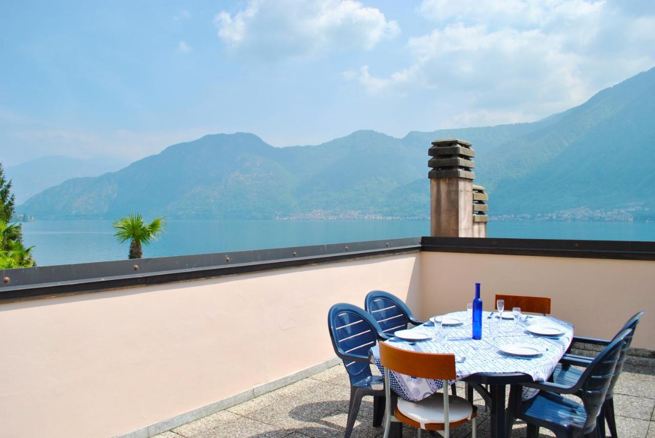 サーラ・コマチーナLoft With Big Terrace Lake Viewアパートメント エクステリア 写真